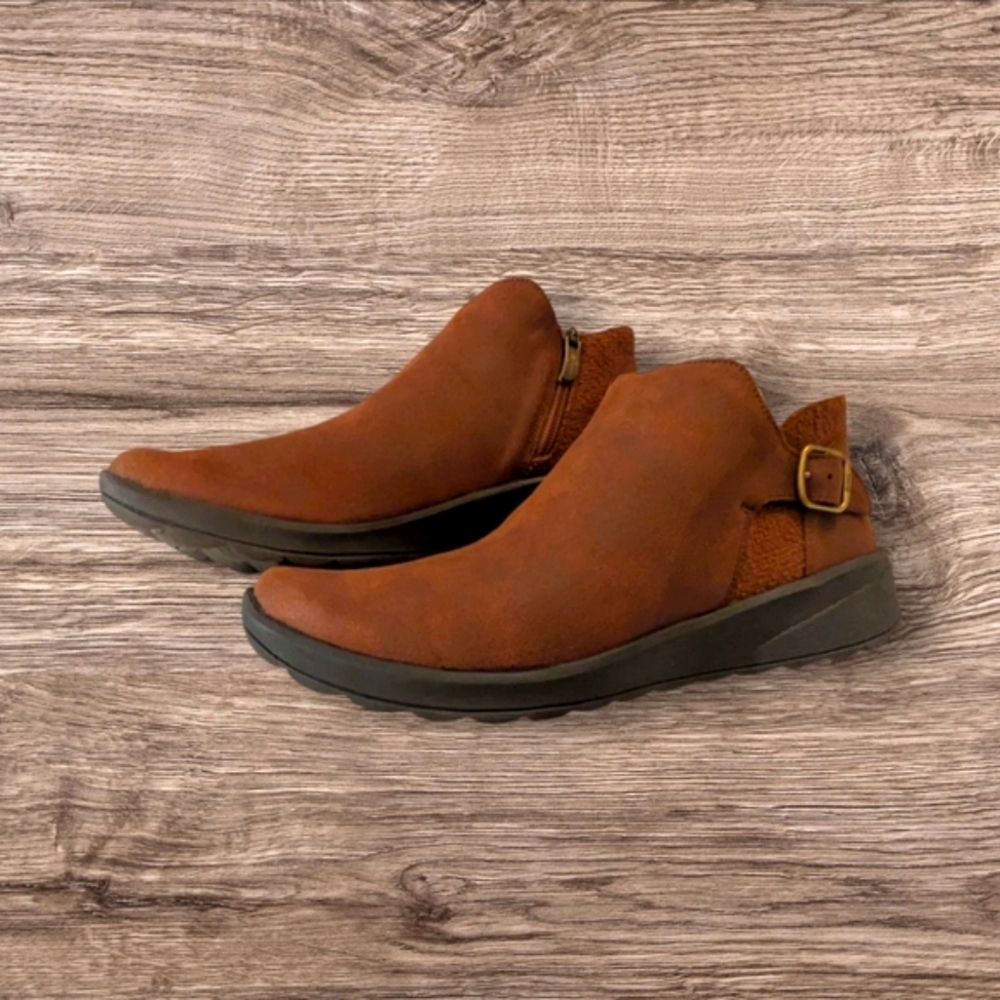 Life Stride Brown Ankle Booties